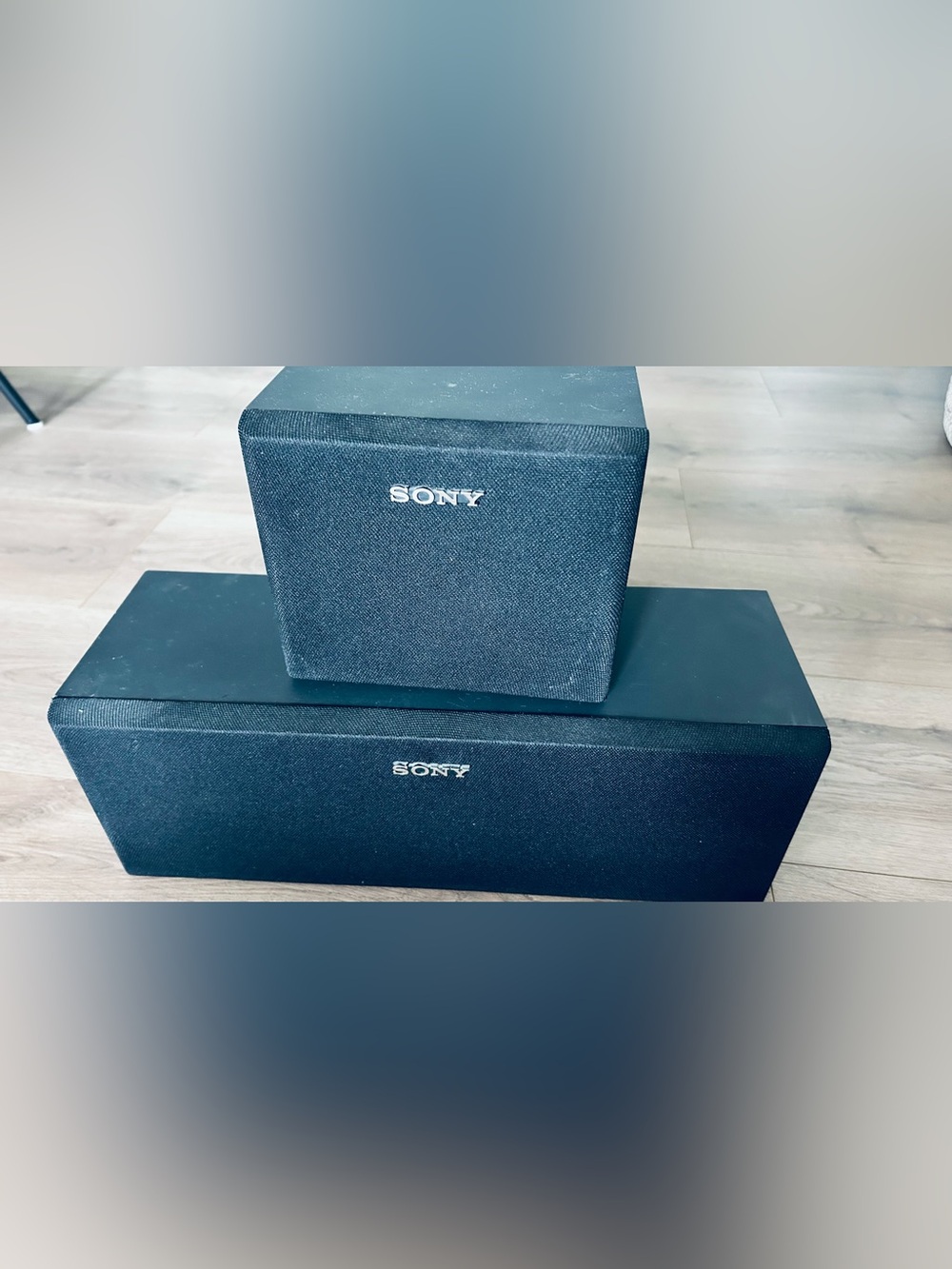 Sony Center Speaker + Surround Speaker with Speaker Wire